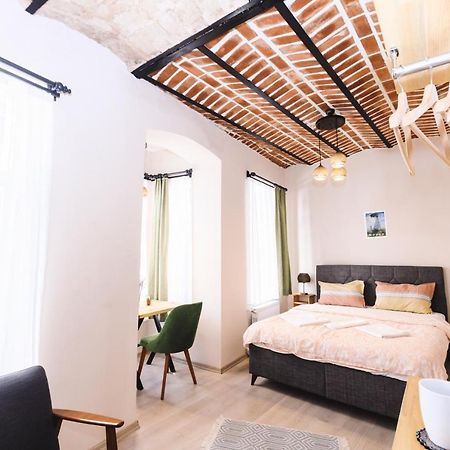 Turan33 Appartement Istanboel Buitenkant foto