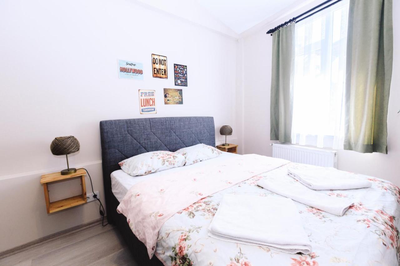Turan33 Appartement Istanboel Buitenkant foto